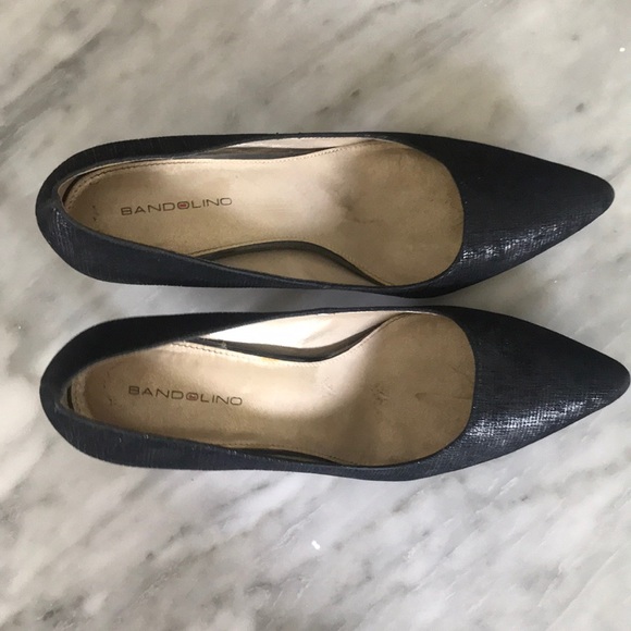 Size 9 shiny black pumps - Picture 4 of 4